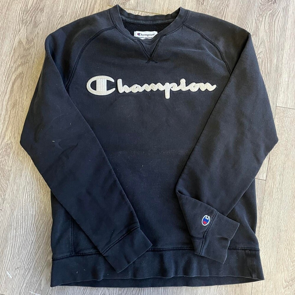 Vintage Champion black embroidered crewneck sweatshirt with white logo Size S